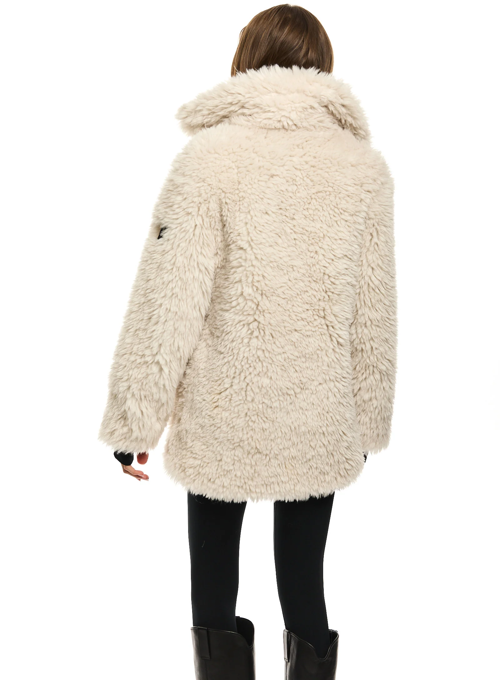 CASSIE - Image 16